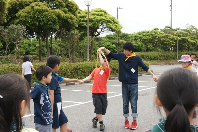 全身を使わないとなかなかくぐれません